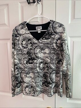 XL Lace V-Neck crochet Chico’s 3, Black White Paisley Blouse lace on liner boho